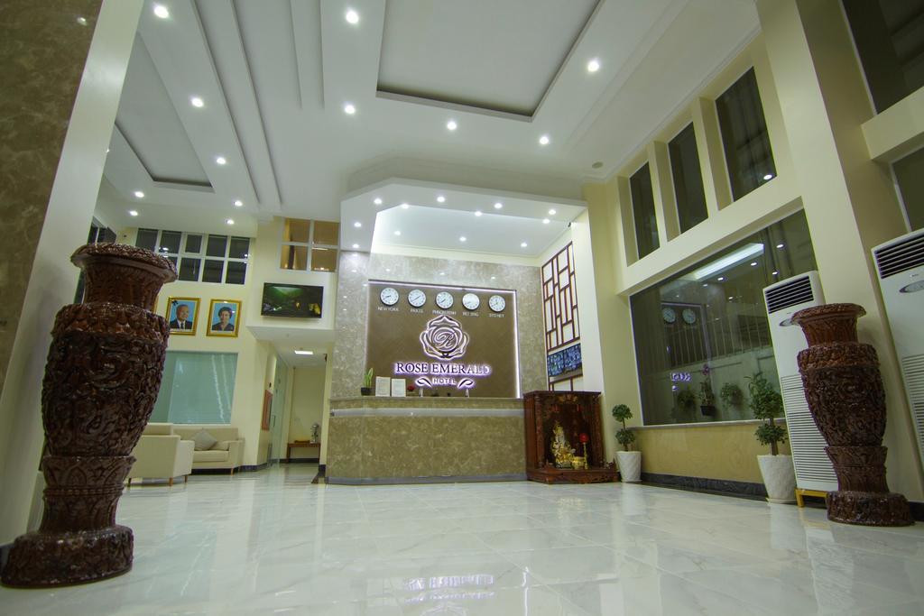 Rose Emerald Hotel Phnom Penh Exteriör bild