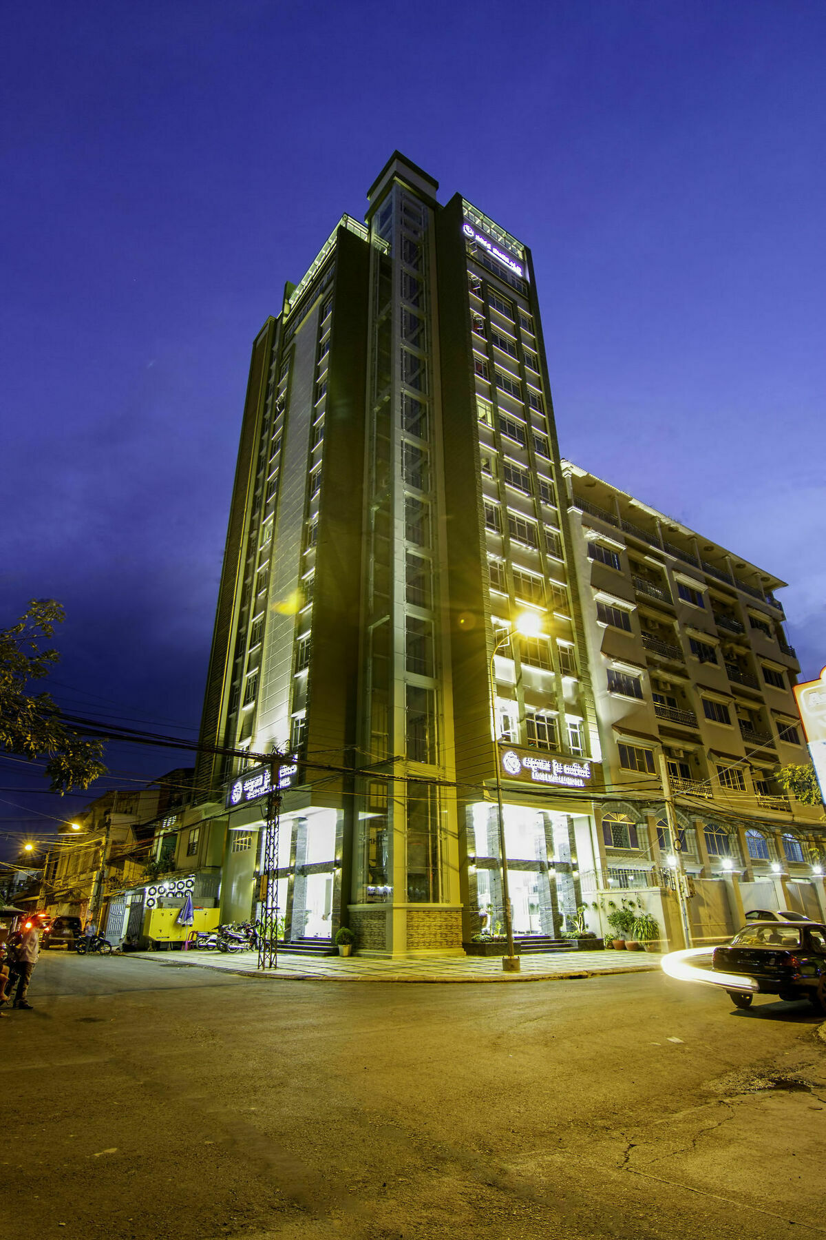 Rose Emerald Hotel Phnom Penh Exteriör bild