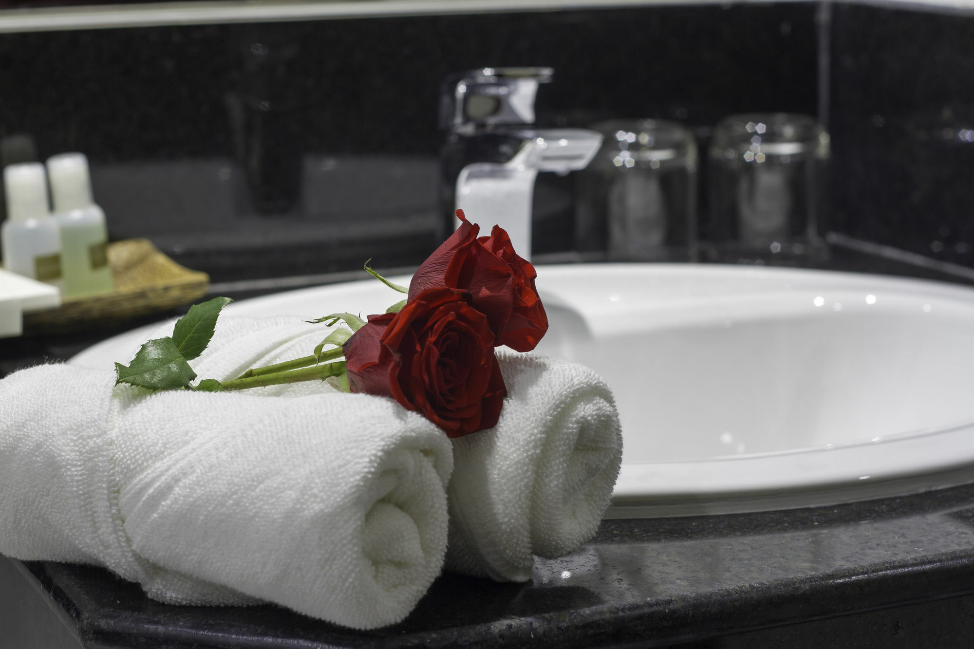 Rose Emerald Hotel Phnom Penh Exteriör bild
