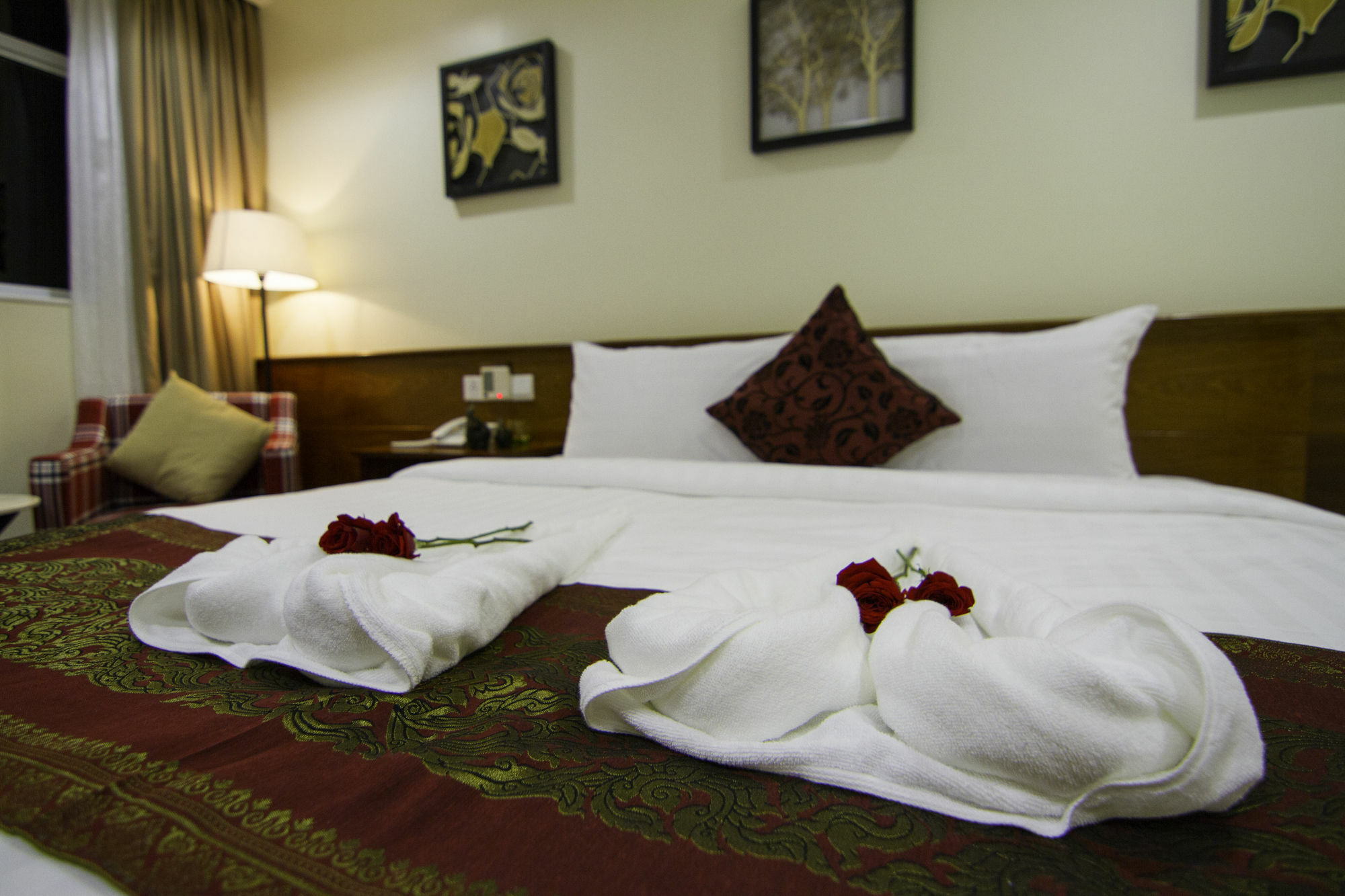 Rose Emerald Hotel Phnom Penh Exteriör bild