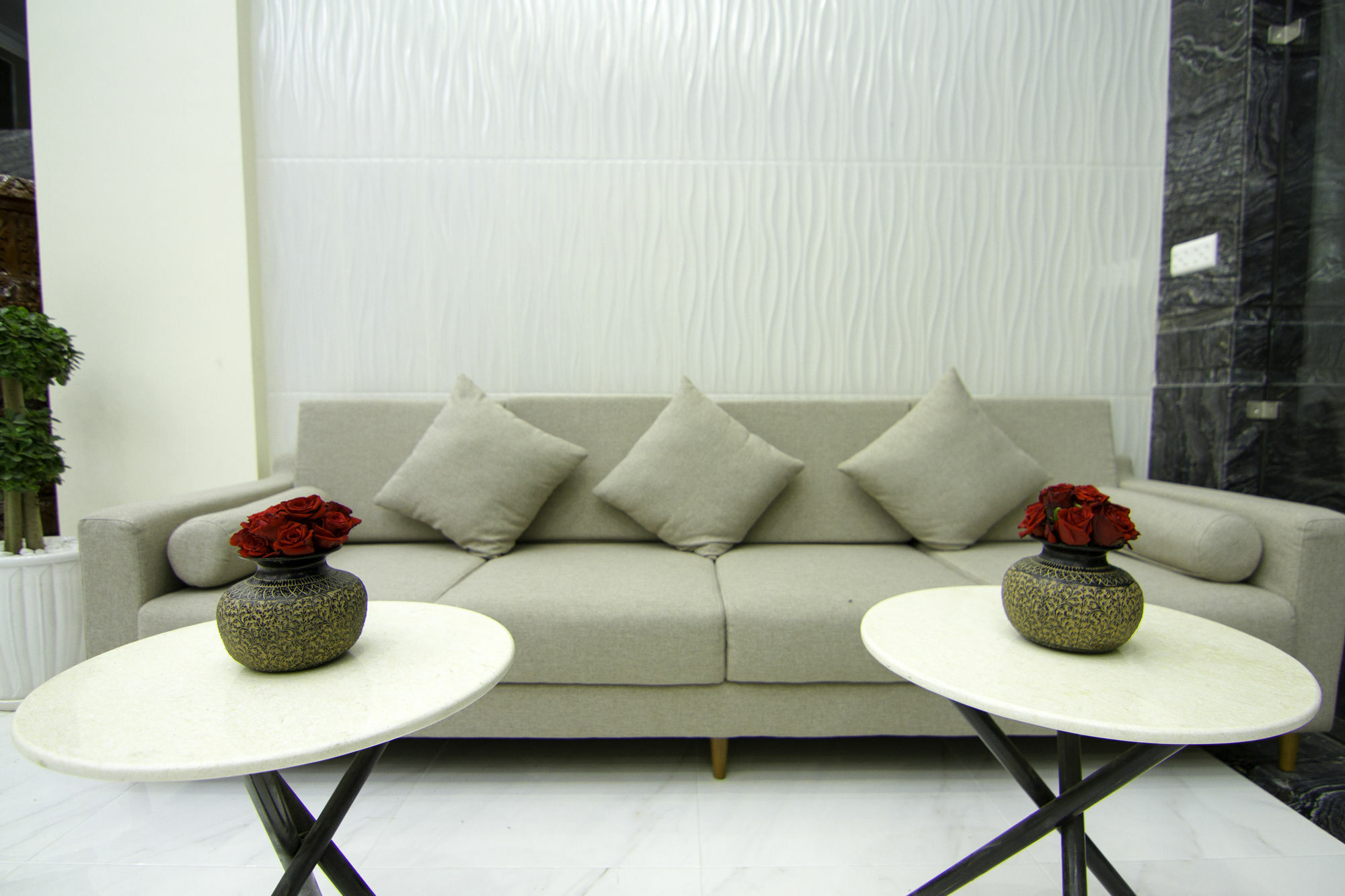 Rose Emerald Hotel Phnom Penh Exteriör bild