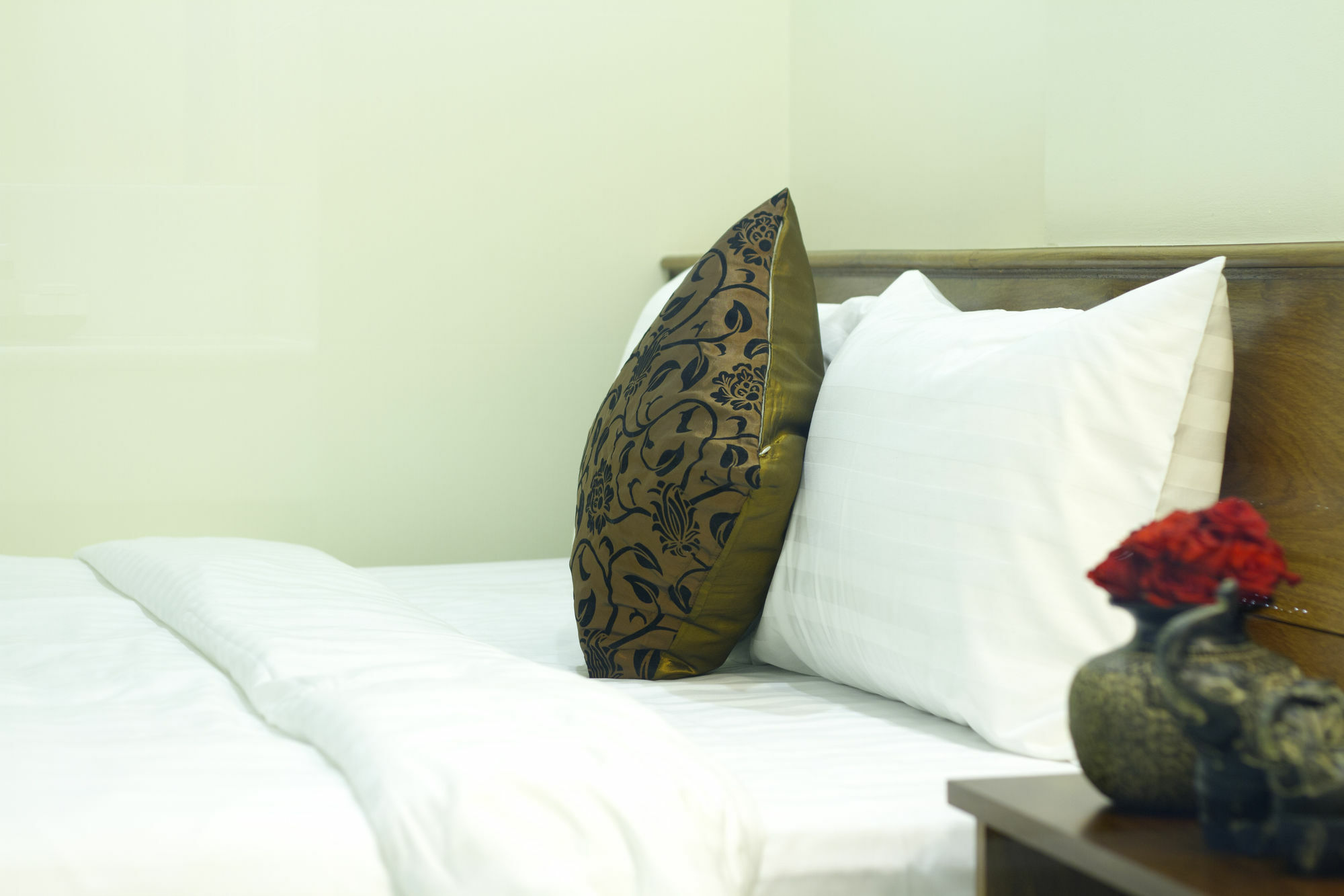 Rose Emerald Hotel Phnom Penh Exteriör bild